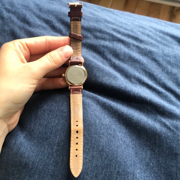 Daniel Wellington Watch - Picture 6 of 7